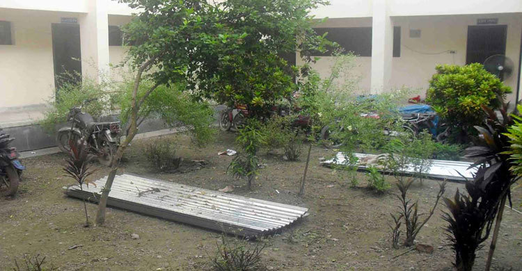 পাচারকৃত ত্রাণের টিন উদ্ধারের ৫ মাসেও মামলা হয়নি