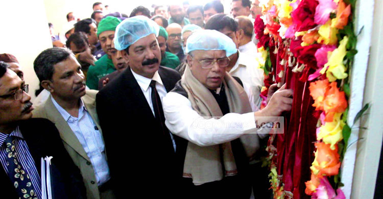 সাংবাদিক হত্যায় জড়িতদের ছাড় নেই : স্বাস্থ্যমন্ত্রী