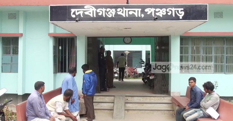 দেবীগঞ্জে ৩ জেএমবি সদস্য গ্রেফতার