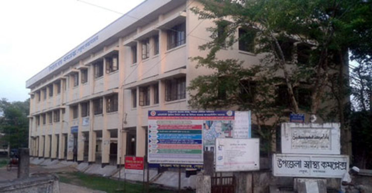 ১৩ বছর বাক্সবন্দি হাসপাতালের এক্সরে মেশিন