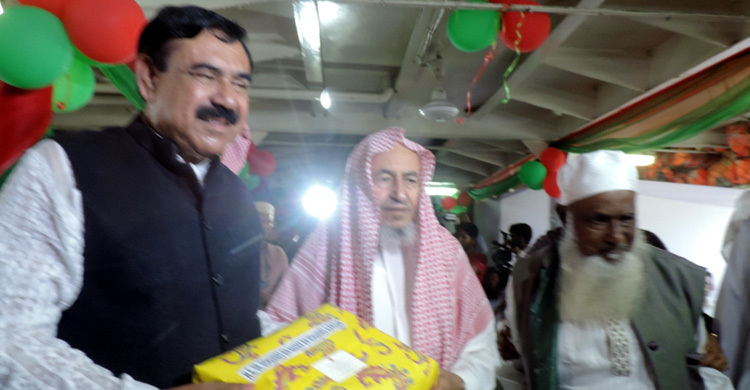 পদ্মাসেতু এলাকা পরিদর্শন করলেন মক্কা-মদিনার ইমাম 