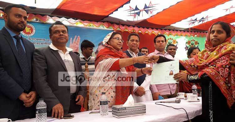 নারীদের সমন্বিত করলে দেশ এগিয়ে যাবে : চুমকি