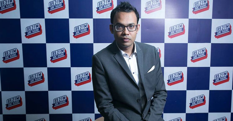 ফটোগ্রাফি নিয়ে রেডিওতে প্রীত রেজা