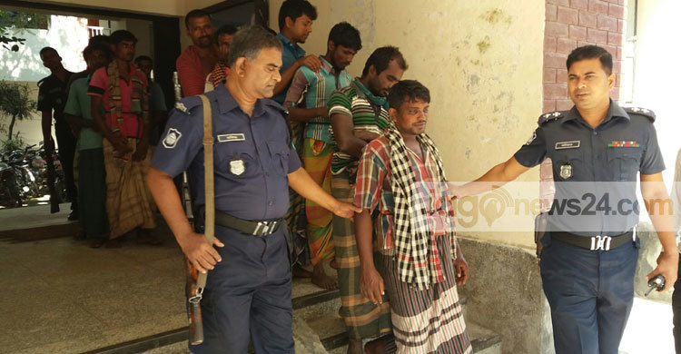 রাজবাড়ীতে ১৪ জেলের জরিমানা