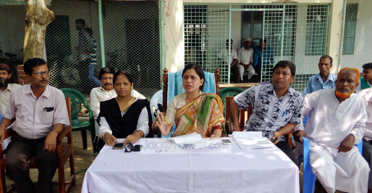 এক বিদ্যালয়ে প্রধান শিক্ষক দাবিদার দুইজন