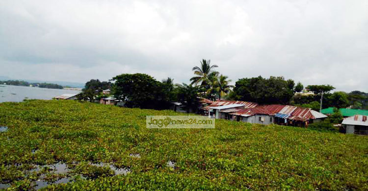 কাপ্তাই লেকে পানিবন্দি ২০ হাজার মানুষ