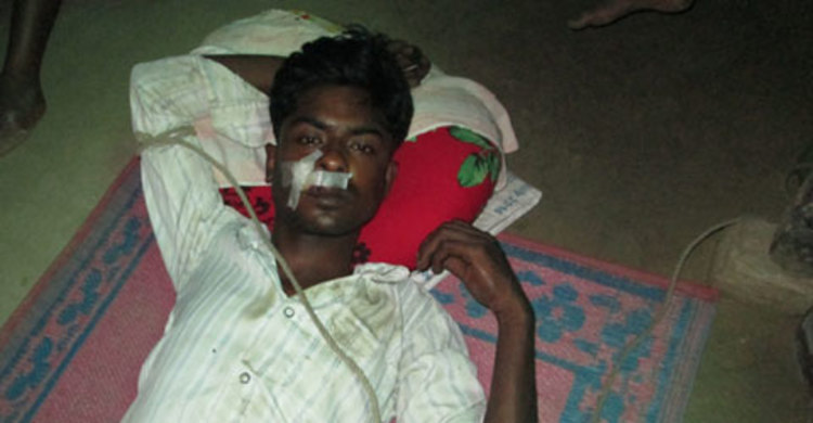 ইউপি সদস্যের বাড়িতে হাত-পা বেঁধে যুবককে নির্যাতন