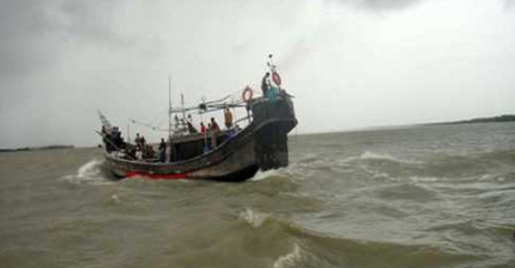 সাগরে মাছ ধরতে গিয়ে নিখোঁজ পাঁচ জেলে