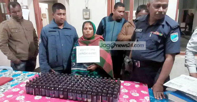 শরীয়তপুরে ফেনসিডিলসহ নারী আটক