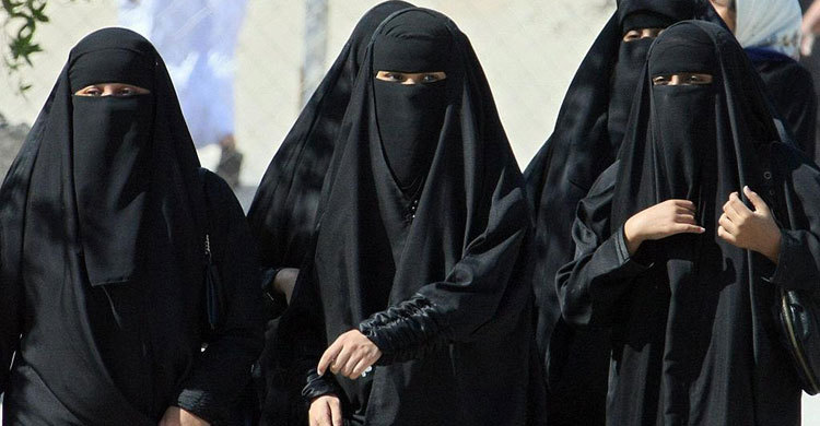 Saudi Arabia to let women work and study without man’s permission