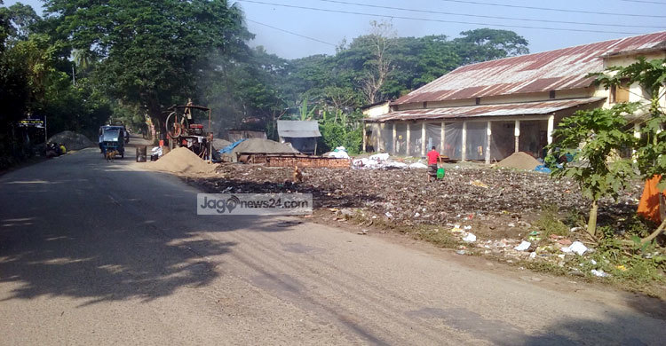 অবশেষে সেই ময়লার স্তূপ পরিষ্কার