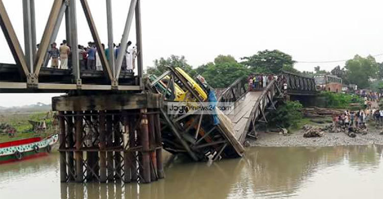 ১২ দিন ধরে আটকে আছে সাড়ে ৩০০ ট্রাক