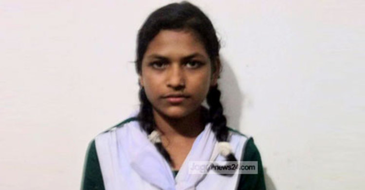 থানা থেকে রুমাকে বাড়িতে নিয়ে গেল স্বজনরা