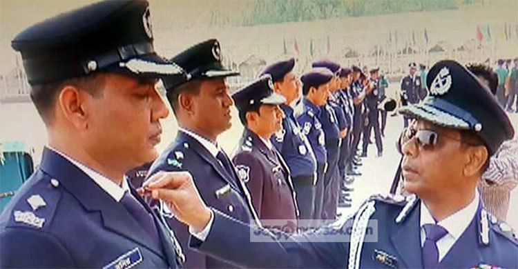 শার্শার ওসি মনিরুজ্জামান আইজি পদকে ভূষিত