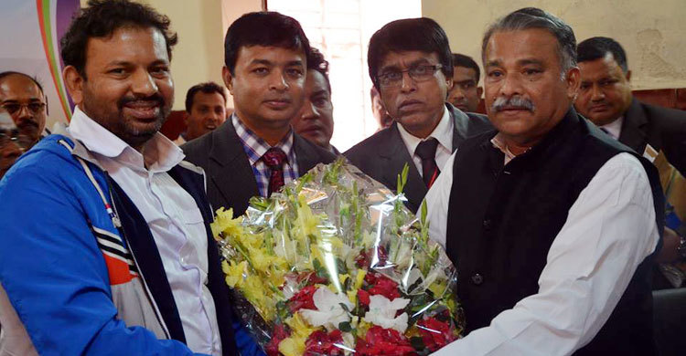 শরীয়তপুর জেলা পরিষদ চেয়ারম্যানের দায়িত্ব গ্রহণ