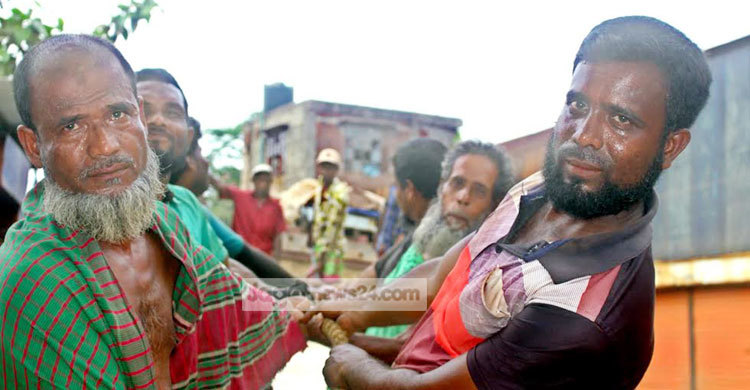 ‘ভাত খেলেও থালা ধোয়ার সময় দেন না’