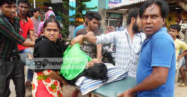 আগুন আতঙ্কে হুড়োহুড়ি করে নামতে গিয়ে আহত ১৫