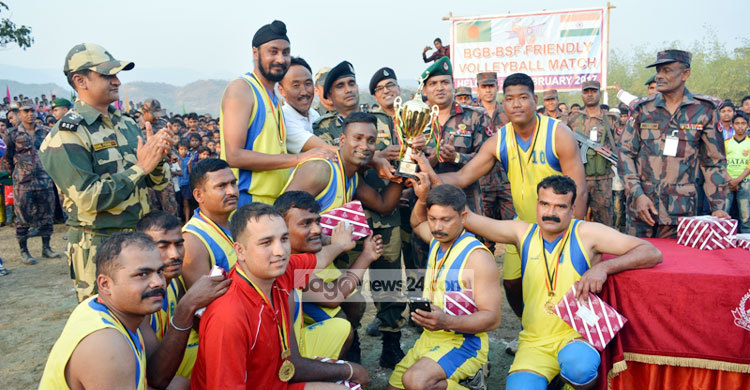 সুনামগঞ্জ সীমান্তে বিজিবি-বিএসএফের প্রীতি ভলিবল প্রতিযোগিতা