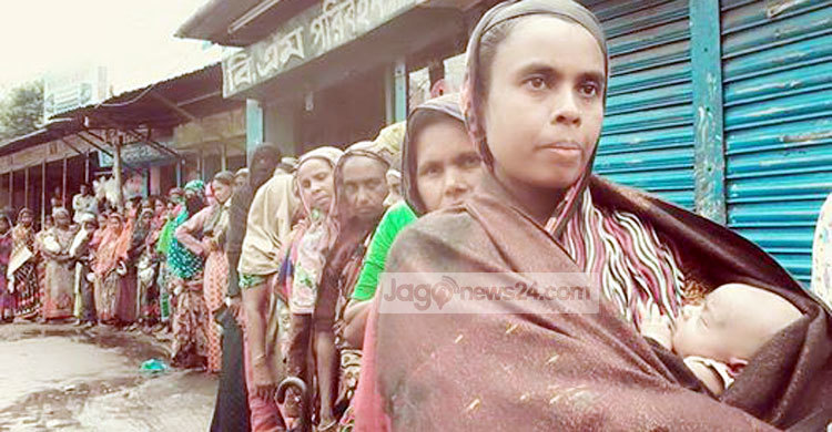 ‘চাল নিলে তারপরই খাওয়া হইব’