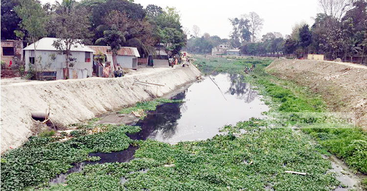 প্রাণ ফিরে পাচ্ছে টাঙ্গাইলের লৌহজং নদী