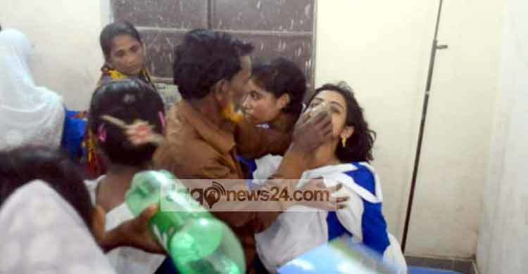 ঘাটাইলে কৃমিনাশক ওষুধ খেয়ে ৪০ শিক্ষার্থী অসুস্থ