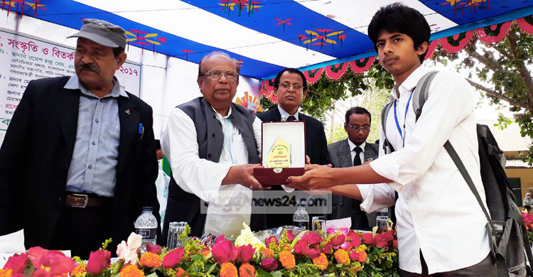 ঠাকুরগাঁওয়ে ইপিজেড নির্মাণে জমি অধিকরণ চলছে