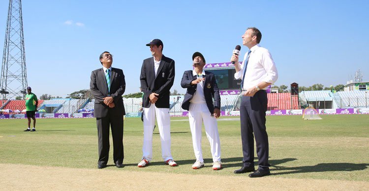 Bangladesh win toss and opt to bat first in final Test  