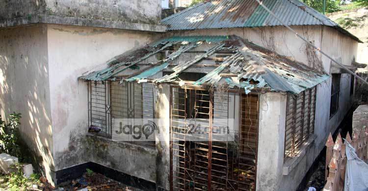 ভূতের বাড়িতে সবই আছে, নেই শুধু রিতা-মিতা