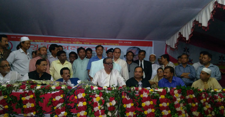 বাধা দিলে চুড়ি পড়ে থাকবো না : ছায়েদুল হক