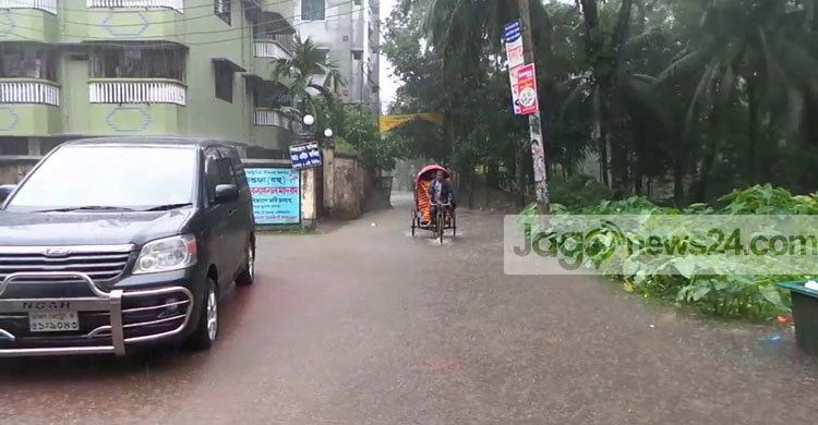নিম্নচাপের প্রভাবে ভোলায় দিনভর বৃষ্টিপাত