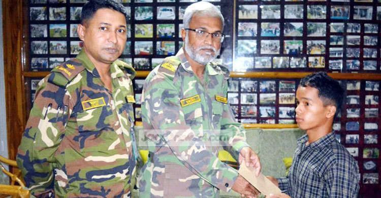 প্রতিবন্ধী বোধিপ্রিয় চাকমার দায়িত্ব নিল সেনাবাহিনী