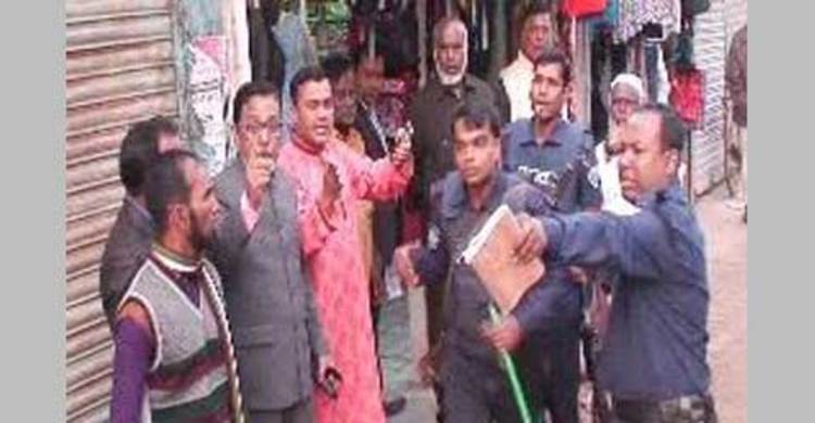 হাইমচরে আ.লীগ অফিস ভাঙচুরের ঘটনায় মামলা