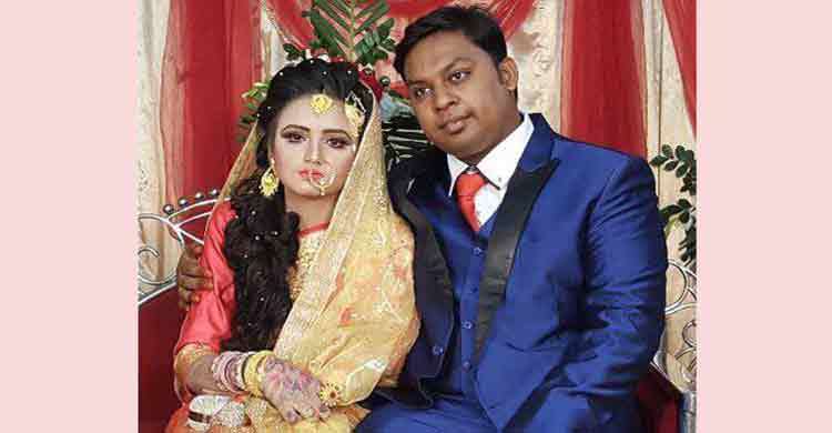 মনিকাকে হারিয়ে শোকে স্তব্ধ পরিবার