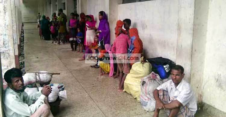 Massive evacuations underway as ‘Mora’ nears in Ctg