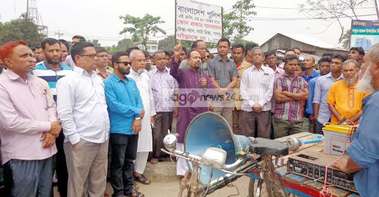 বীরগঞ্জে মেলার নামে অশ্লীলতা বন্ধের দাবিতে সড়ক অবরোধ