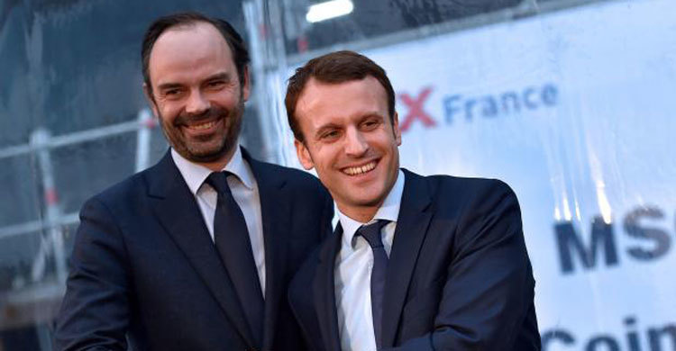 Macron picks centre-right Edouard Philippe as PM 