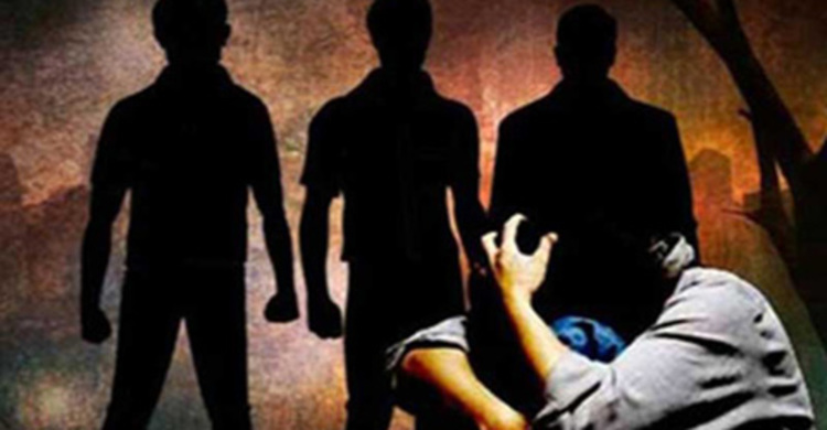বেড়াতে নিয়ে যাওয়ার কথা বলে কিশোরীকে গণধর্ষণ 