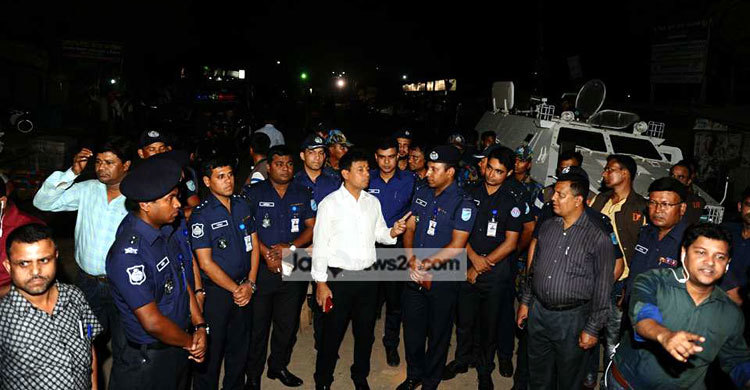 কাশিমপুর কারাগারে সিভিল সার্জনের প্রবেশ