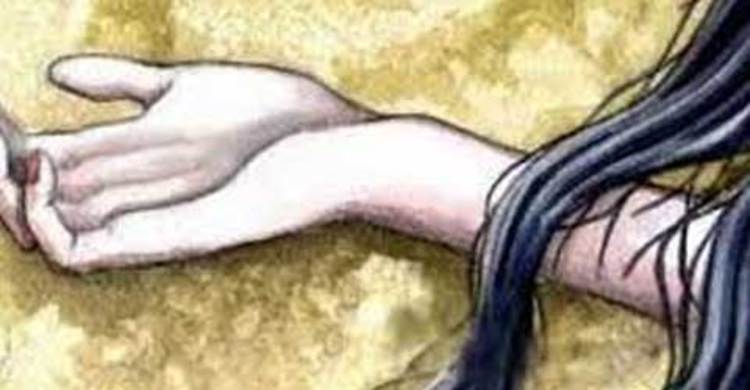মায়ের পরকীয়ার খবরে স্কুলছাত্রীর আত্মহত্যা