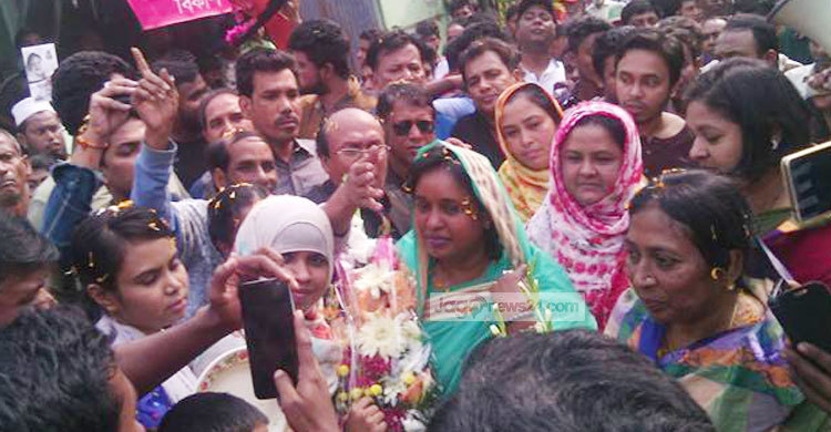 সিদ্ধিরগঞ্জ থানার ওসিকে প্রত্যাহারের দাবি আইভীর