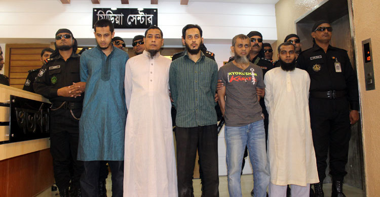 জঙ্গি ‘সারোয়ার-তামিম’ গ্রুপকে অর্থ দিচ্ছে সমমনারা