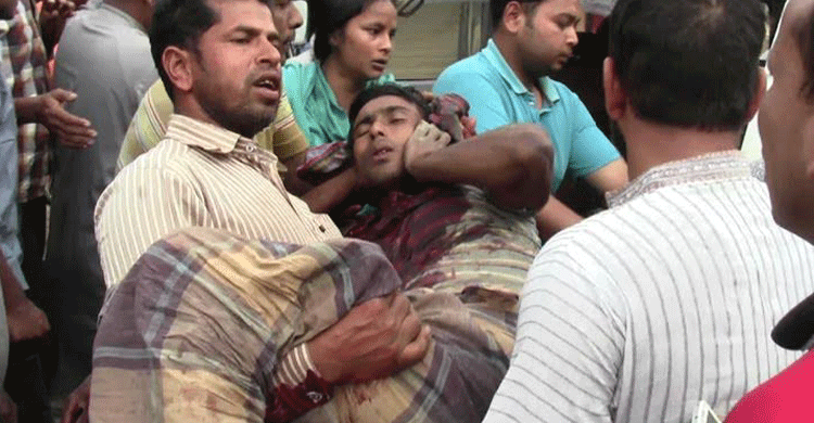 জয়পুরহাট সীমান্তে বাংলাদেশি কৃষককে কুপিয়ে জখম