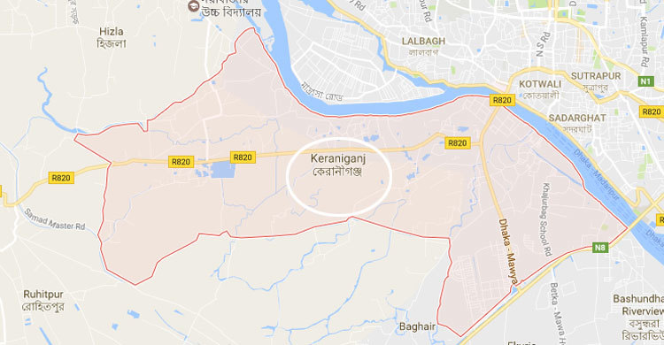 গাড়িতে ডাকাতের হানা, কুপিয়ে জখম ৪