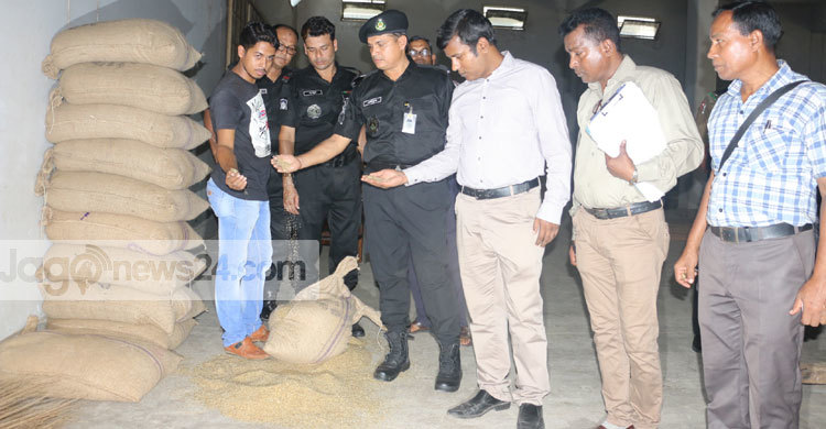 খুলনায় সিএসডির ৩টি গুদাম সিলগালা