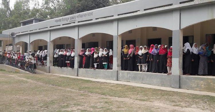 চিলমারীর পাত্রখাতা গ্রামে বাল্যবিয়ের হার ৭০ ভাগ