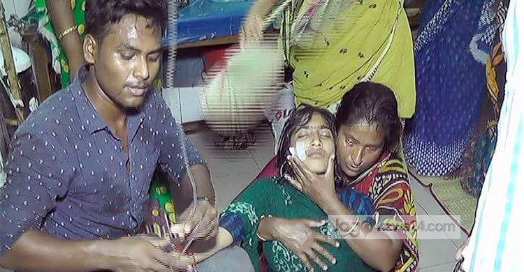 কৃমিনাশক ট্যাবলেট খেয়ে দুই শতাধিক শিক্ষার্থী হাসপাতালে