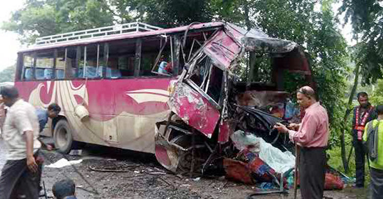 কুষ্টিয়ায় সড়ক দুর্ঘটনায় ৩ মাসে ১৭ জনের মৃত্যু