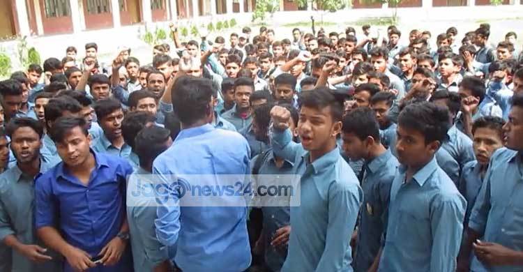 লক্ষ্মীপুরে শিক্ষকের ওপর হামলার ঘটনায় গ্রেফতার ১