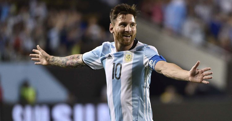 Messi returns for WC qualifiers against Brazil