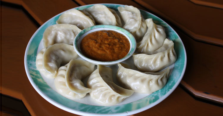 মোমো তৈরির সহজ উপায়